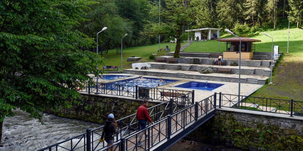 Apart-otel Nino Borjomi Dış mekan fotoğraf